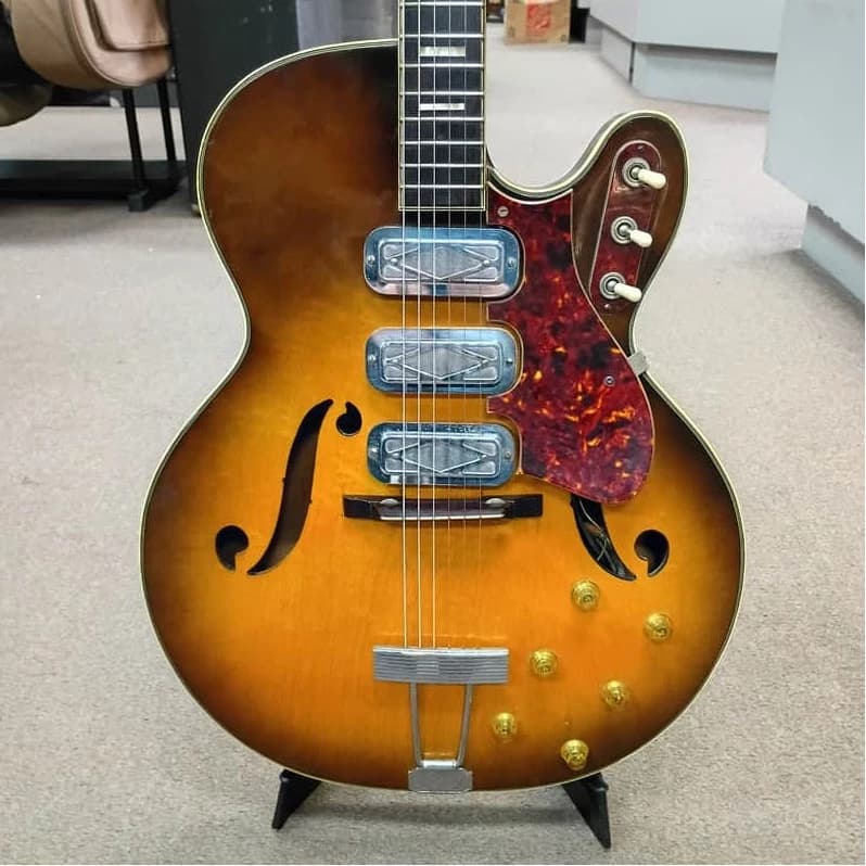 Silvertone 1429 - Sunburst